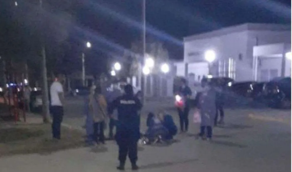 Cansado de esperar ayuda un hombre caminó hasta un hospital y murió en la puerta