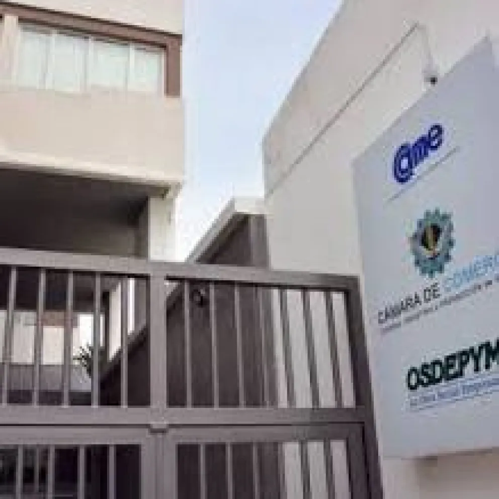 Cobra formalidad la rebeldía, y la Cámara de Comercio exige la apertura total