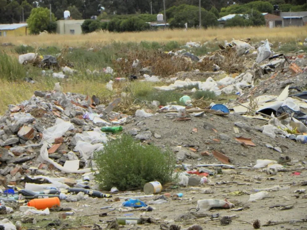 Buscan dinero para resolver el problema del basural a cielo abierto de San Blas