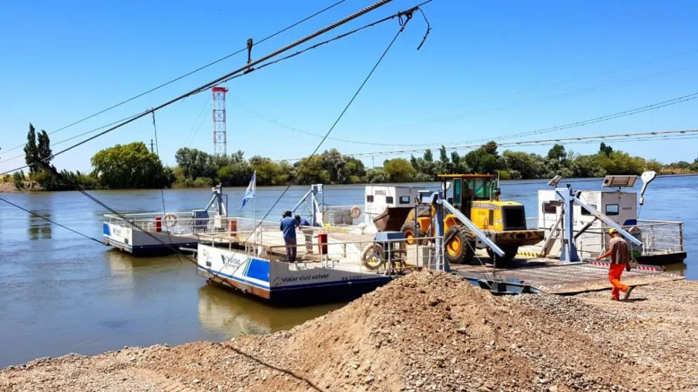 Balsa: los transportes de carga podrán cruzar entre las 7 y las 19