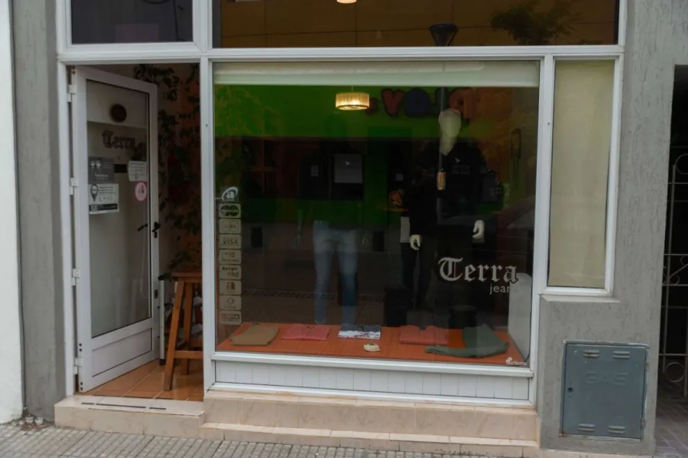 Comerciantes de Viedma no negocian su libertad de trabajar: hoy hay marcha