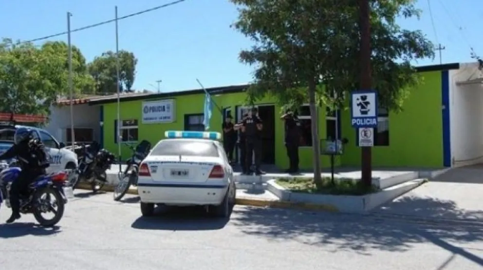 La Policía tuvo que neutralizar una "pueblada" en Las Grutas por un violento asalto