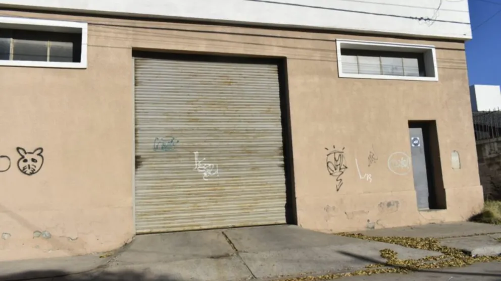 Lindos vecinos: cerca del taller desvalijado, encontraron las herramientas