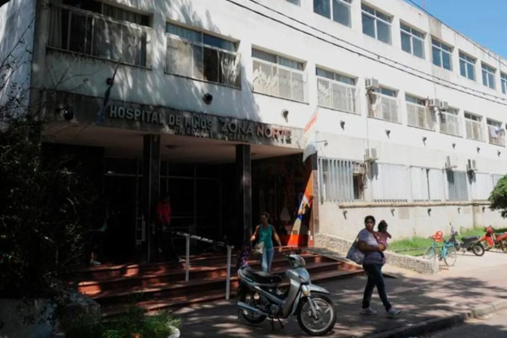 Beba en grave estado: Su mamá pensó que le daba leche y era dióxido de cloro