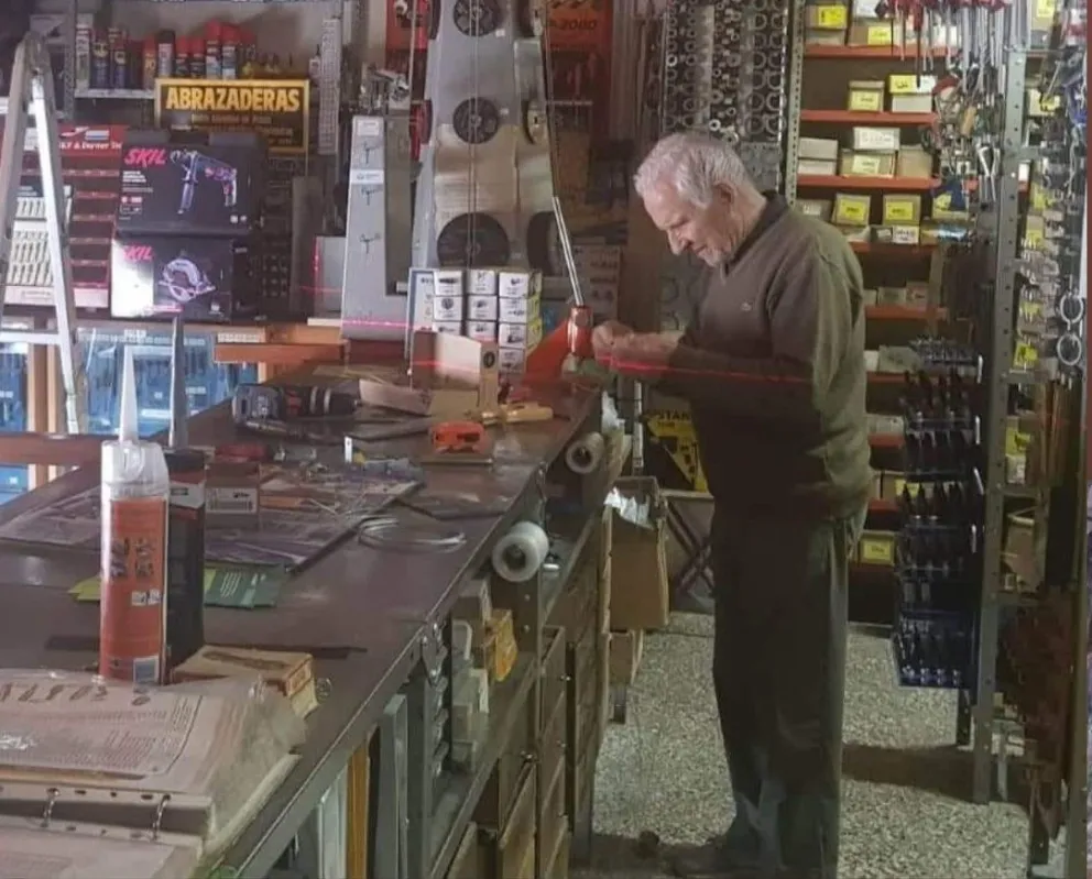 Triste adiós para un vecino que trabajó hasta su último día