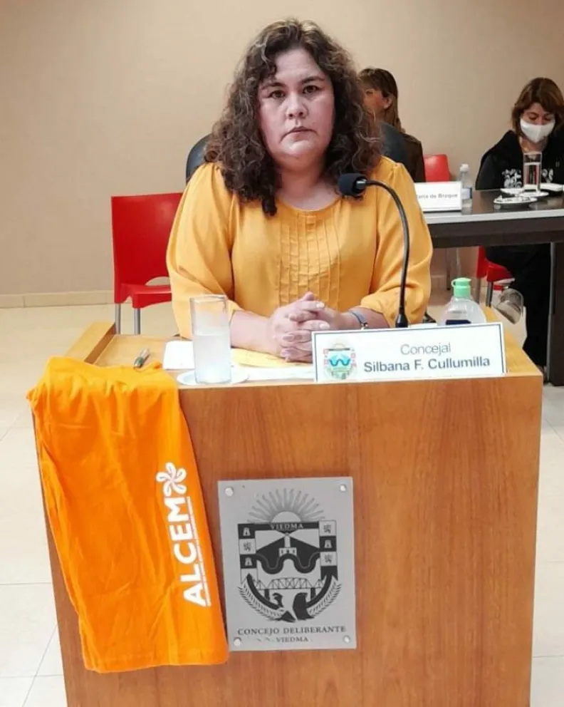 Hoy,  domingo de color de naranja en atención a la esclerosis múltiple