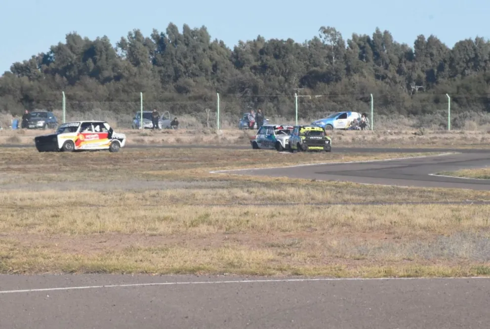 Volvieron a robar el alambre perimetral del autódromo de Viedma