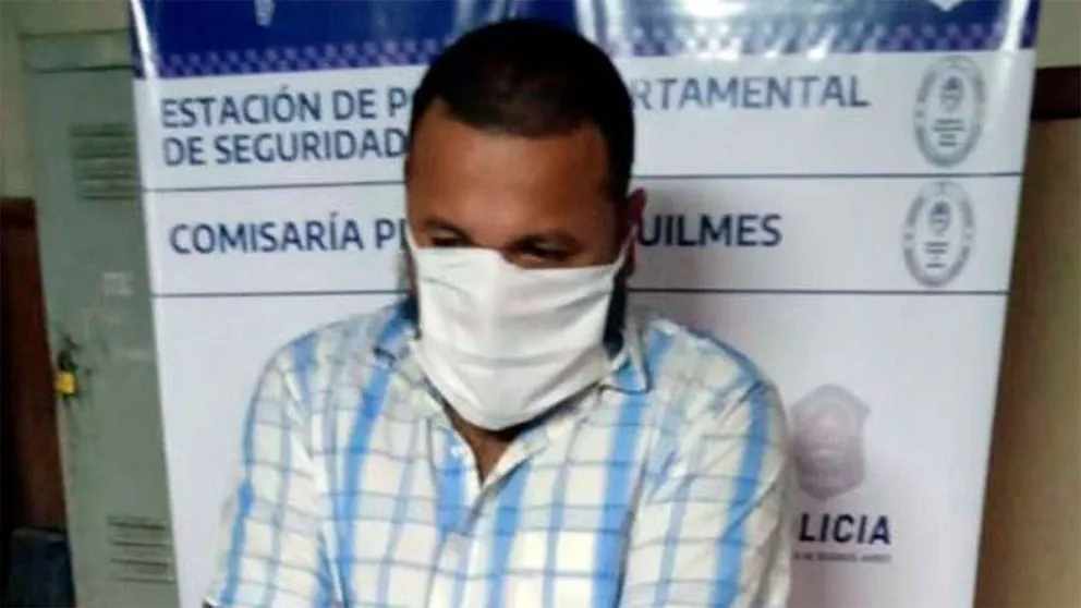 Fue a ver por qué no se conectaba a Zoom un alumno y evitó un femicidio