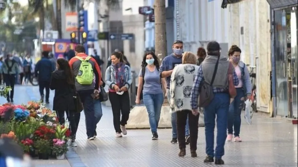 Coronavirus: en julio empezará la vacunación a grupos que no son de riesgo
