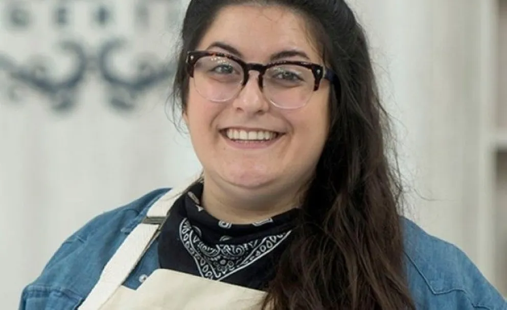Agustina Fontenla, la repostera más querida de Bake Off, está con una máscara de oxígeno por covid