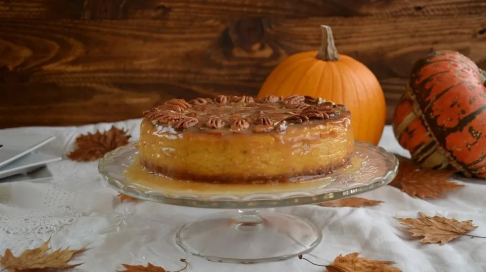 Delicioso postre de la gastronomía croata: Cheesecake de calabaza y nueces acarameladas