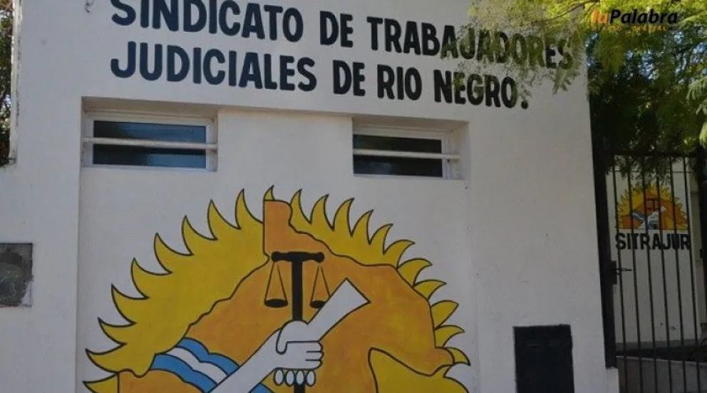 Sitrajur reclama que el STJ exima de la presencialidad a todos los trabajadores
