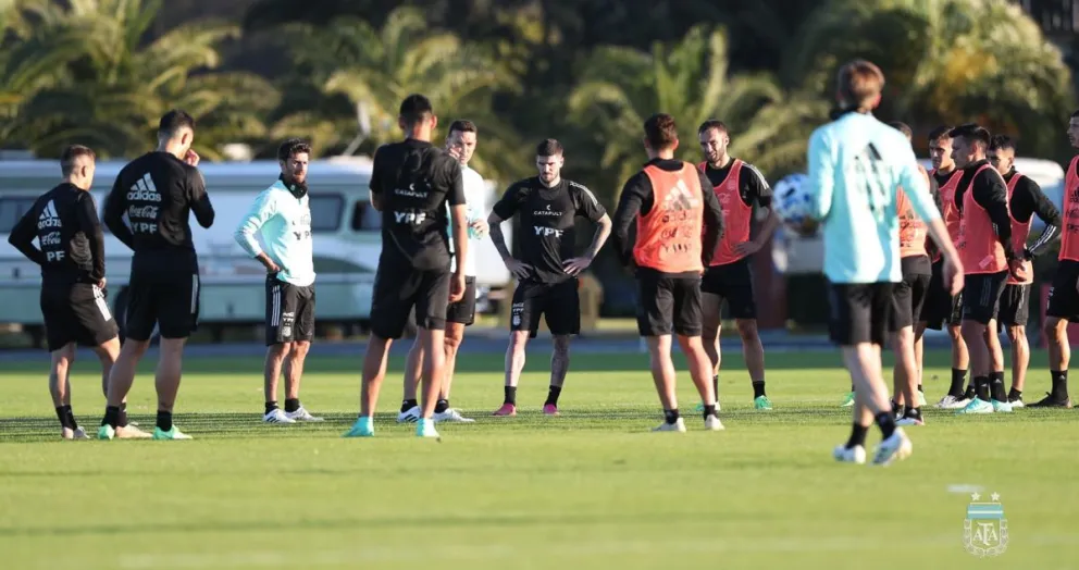Eliminatorias: Scaloni ya tiene a los once para el duelo ante Chile