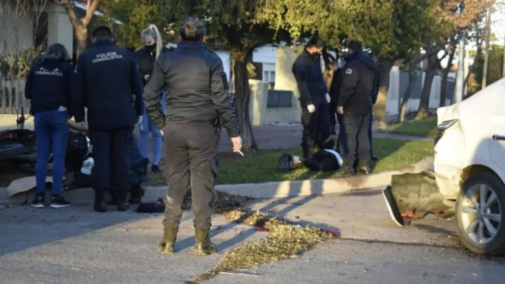 Evadidos de la U 12: eran "NN" mientras robaban violentamente al policía