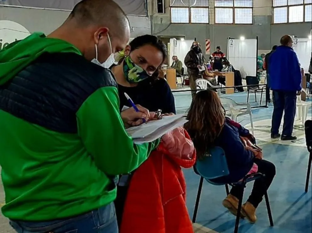 Más de 30.000 viedmenses se cubren contra la enfermedad Covid 19