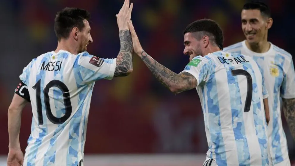Argentina vs Colombia esta noche: horario, formaciones y dónde verlo