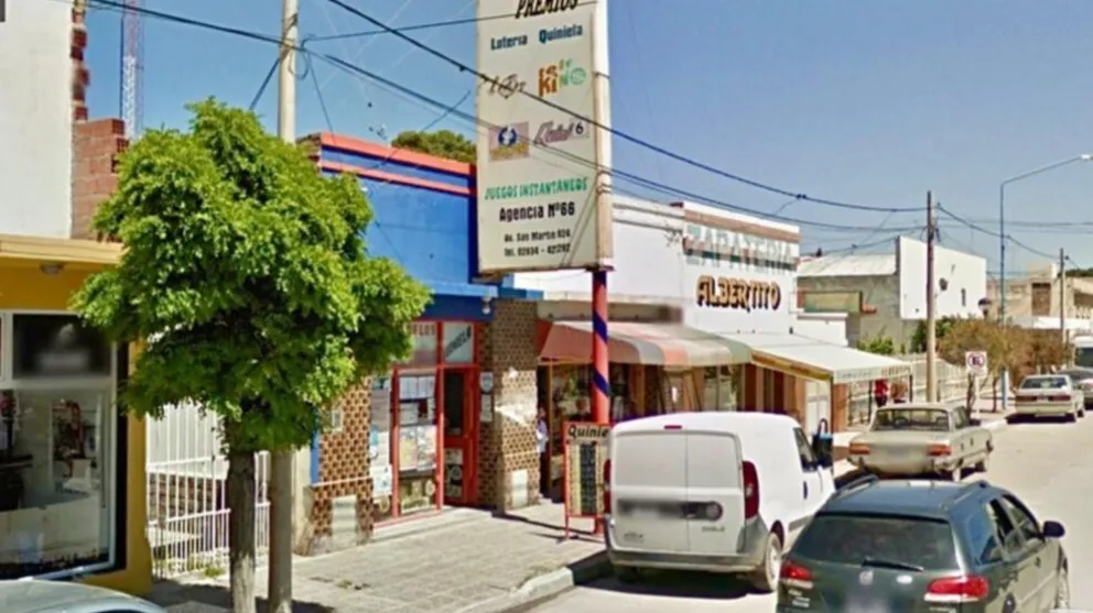 Un delincuente visitó un local de cobros en San Antonio, y lo dejó sin nada