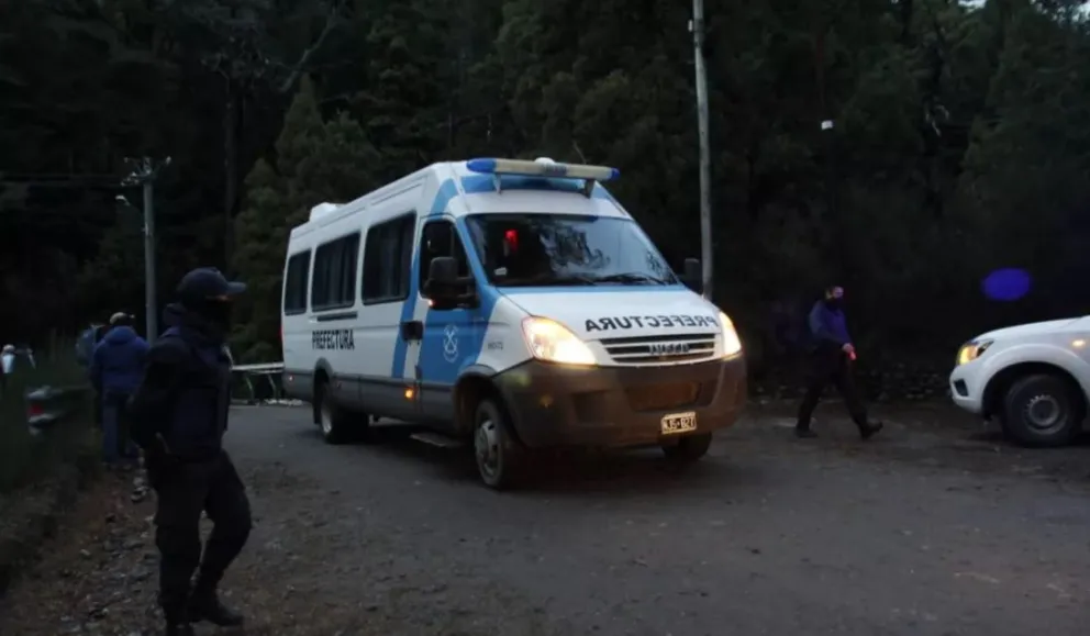 Hallaron el cuerpo de una joven que cayó de un puente en Bariloche