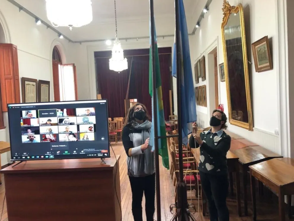 El Deliberante sesionó de manera virtual y recordó a los muertos por la pandemia
