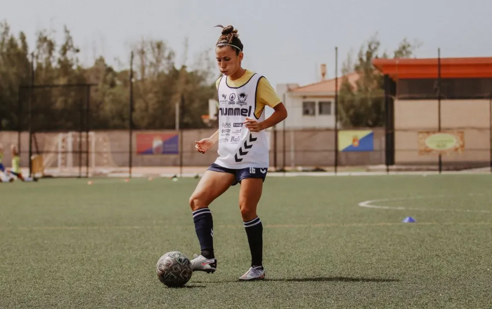 Valentina Cámara seguirá jugando en el fútbol español
