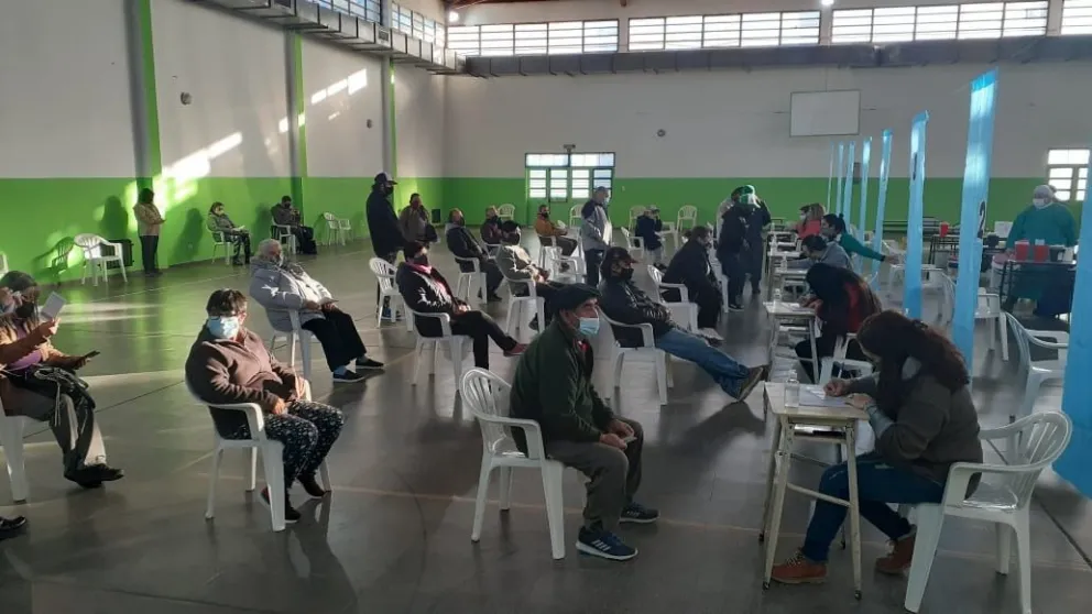 Casi 300 sanjavierinos fueron vacunados contra el Covid