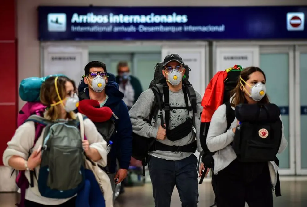 Gobierno redujo los vuelos con Europa y suspendió nuevos destinos
