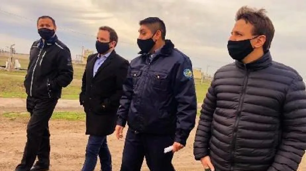 Desfile de funcionarios al Penal de Viedma
