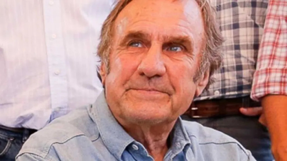 Preocupación por Carlos Reutemann: sufrió "un retroceso en su estado de salud"