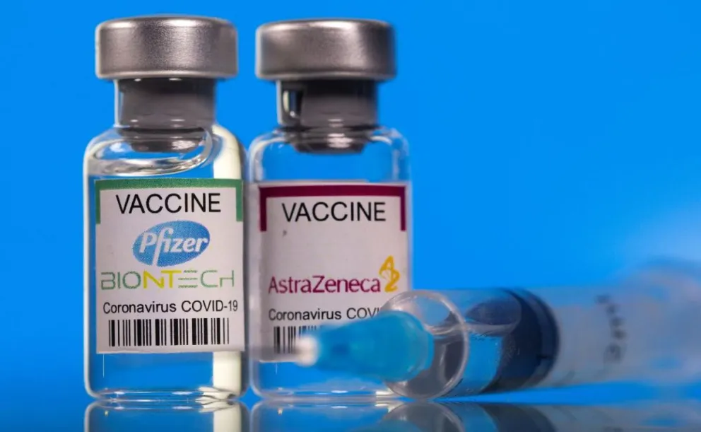 Dos dosis de Pfizer o AstraZeneca protegen contra la hospitalización por la variante Delta