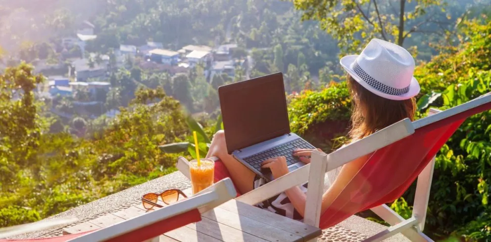 ¿Cómo ser nómade digital? ¡Trabajar a distancia y conocer el mundo es posible!