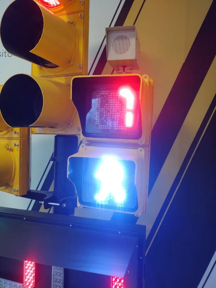 Viedma tendrá un toque de modernidad con semáforos con más tecnología