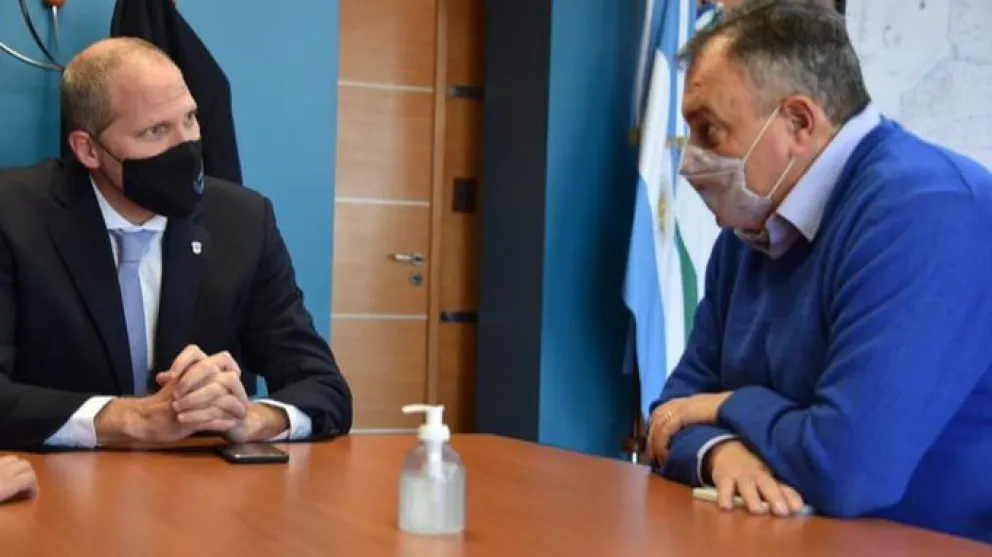 Gestiones en pandemia: Gennuso concretó trámites  y se llevó compromisos
