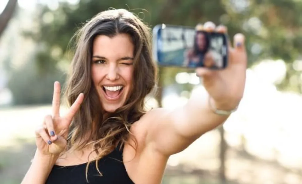 Hoy es el Día mundial de la selfie: consejos para que tu foto quede perfecta