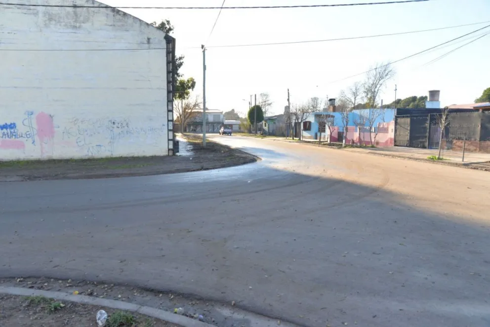 Barrio Mi Bandera: Ladrones le tiraron a matar a un taxista