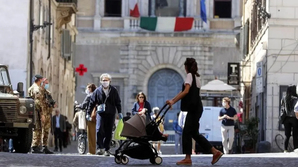 Italia también elimina el uso obligatorio de barbijo al aire libre