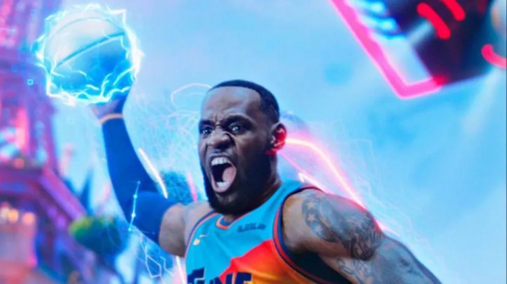 LeBron James, la estrella de la NBA en Viedma, con la reinauguración del cine