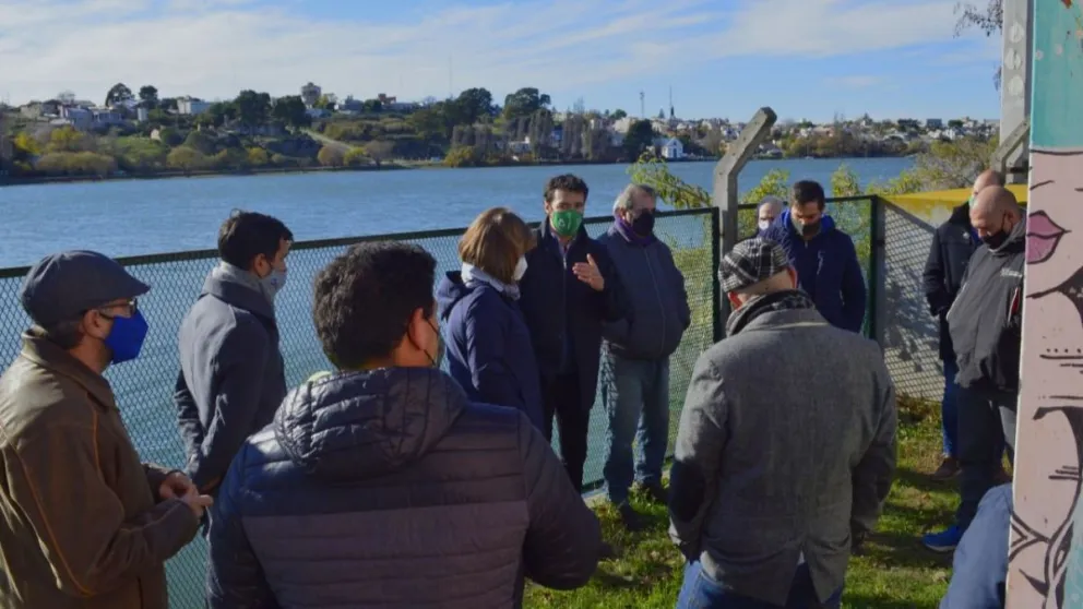 Una mesa ambiental supervisó los caños en las estaciones pluviales