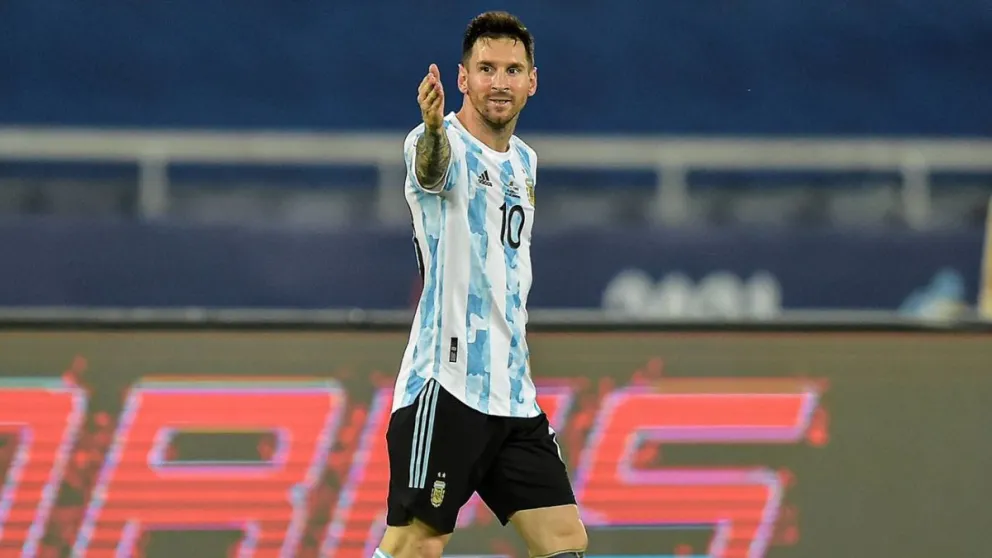 Los desopilantes regalos que recibió Messi por su cumpleaños número 34