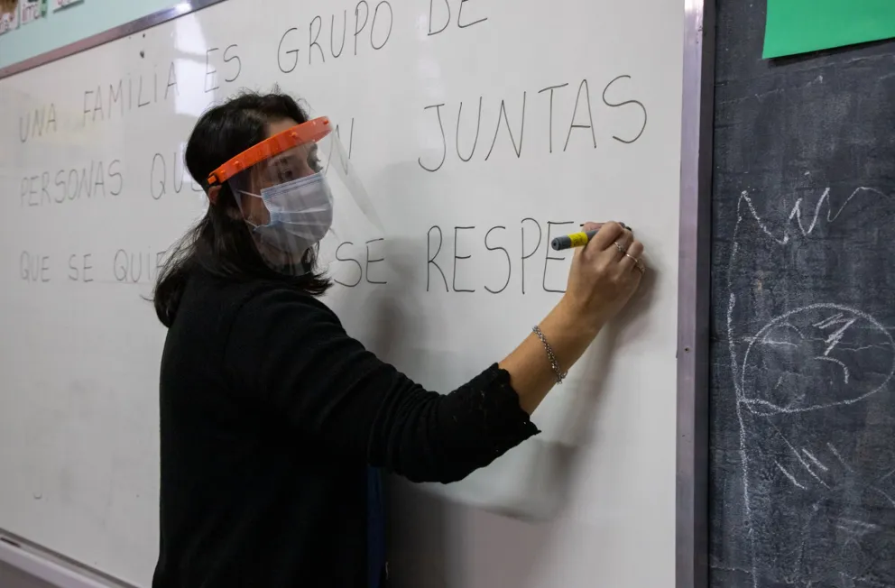 Al final, este lunes habrá clases virtuales en Río Negro