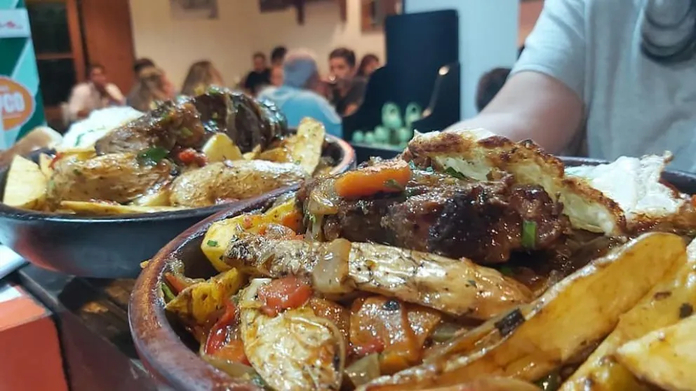 Desvalijan un tradicional bodegón, y los comensales deben esperar unos ´días