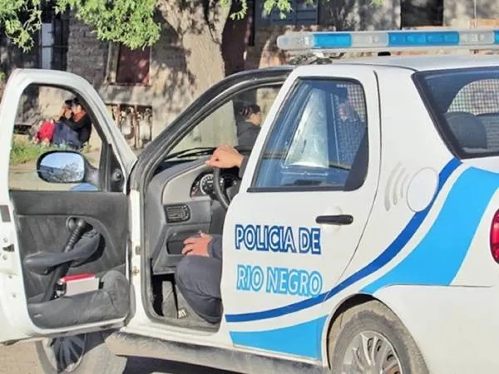 Violencia de género: ordenan trasladar a policía y prohibirle el ingreso a SAO