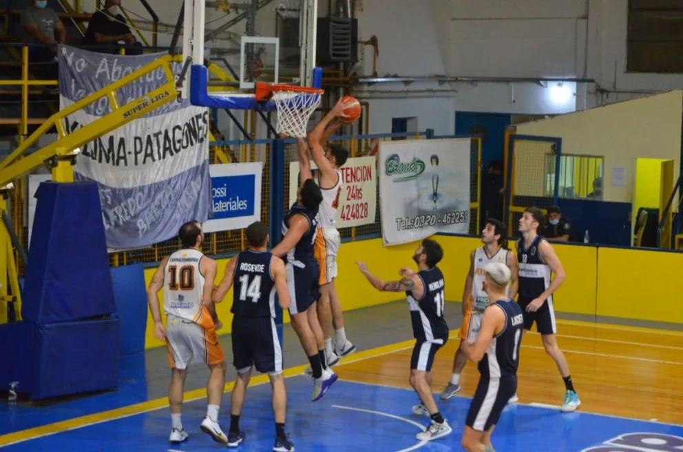 Atenas se enfrentará a Racing en Patagones