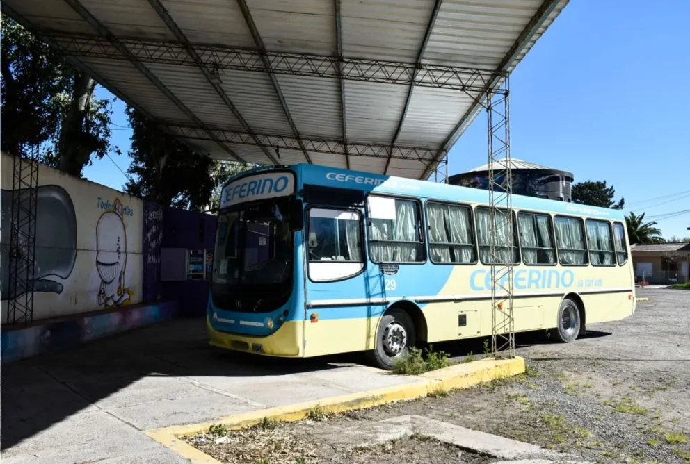 Buscar monedas: La única forma de lograr el retorno de colectivos a El Cóndor