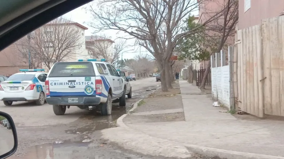 Feroz rastrillaje en las 1.016 Viviendas tras los asaltantes de la maestra