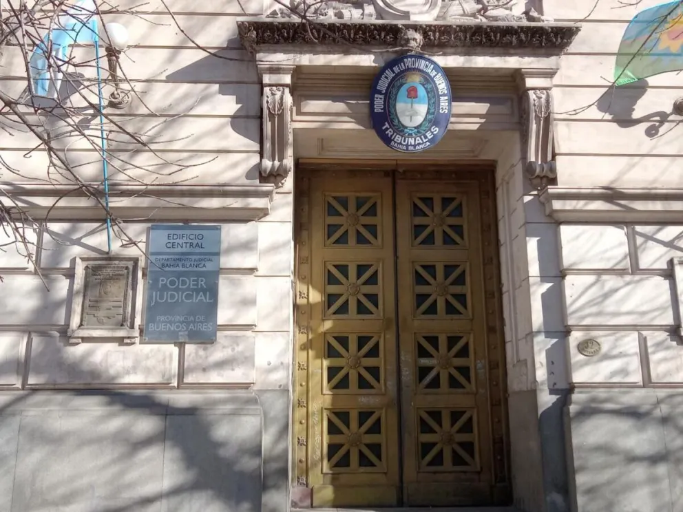 Condenaron a un policía de Patagones por abusar de una menor