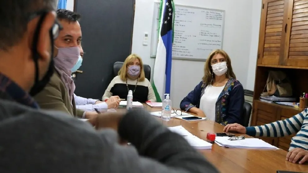 En el receso escolar invernal, apuran el paso para la vacunación docente