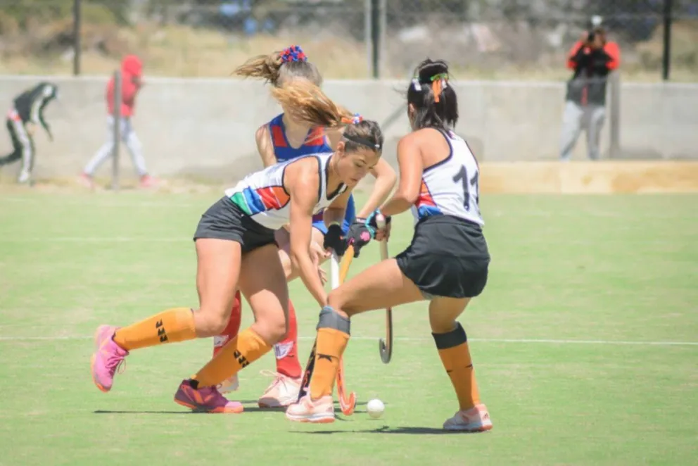 Preselecciones: "la idea es desarrollar el hockey para competir a otro nivel"