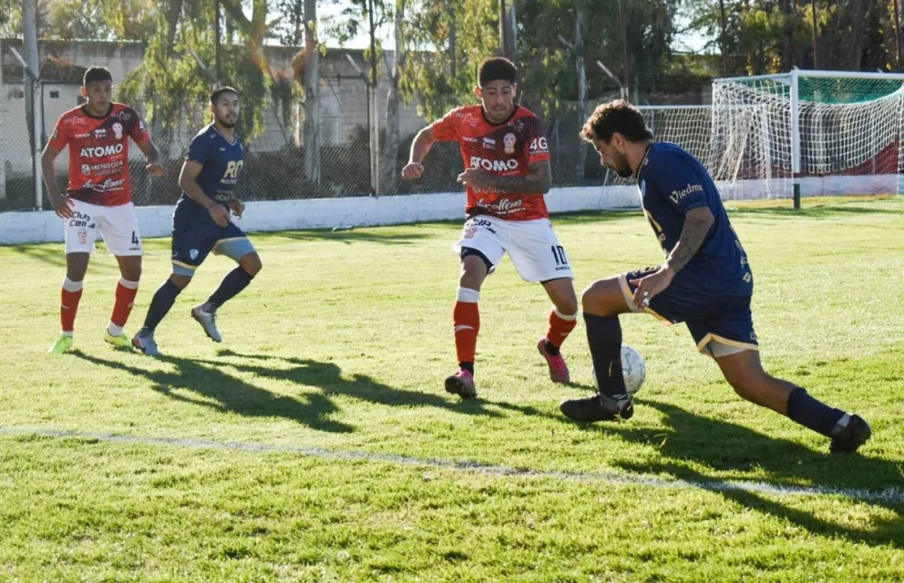Federal A: Nico Martínez llega ante Olimpo y Corbalán repite equipo