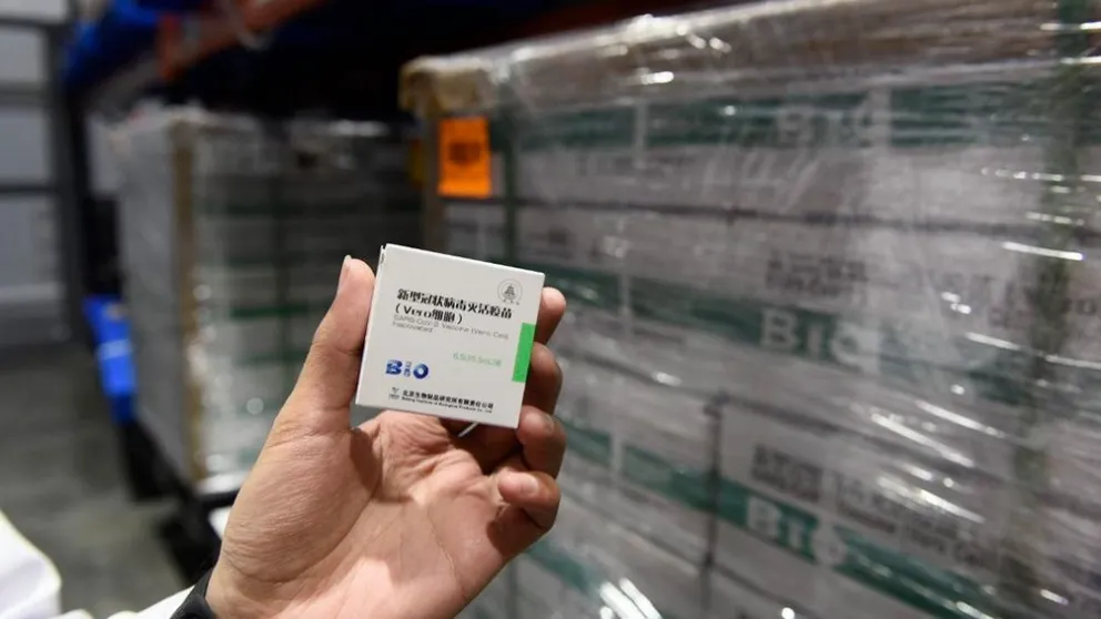 Llega hoy la primera tanda con 800 mil dosis de vacunas de China
