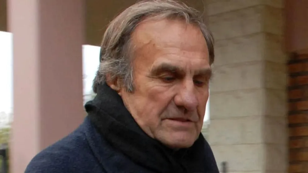 Carlos Reutemann volvió a sufrir sangrados digestivos y su condición es “grave”